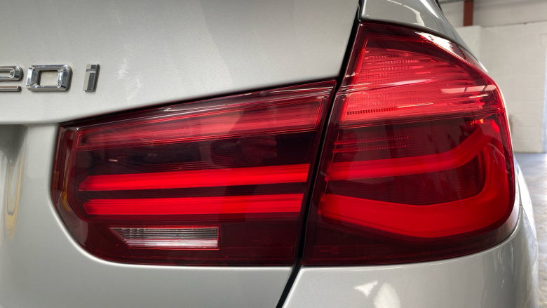 BMW 3 Series 320i M Sport Shadow Edition 5dr Step Auto Petrol Estate